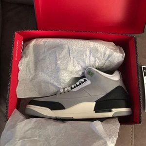 Brand new pair of air Jordan 3’s